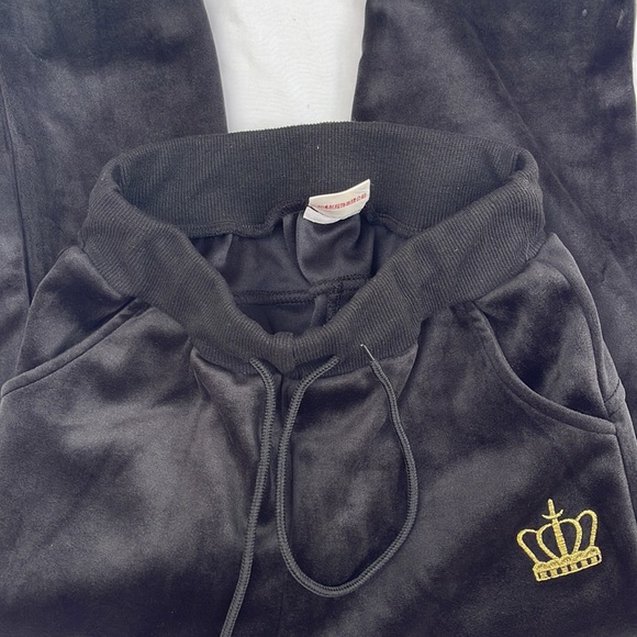 NWT velour black hooded crown embroidered trunk suit M - Picture 9 of 12